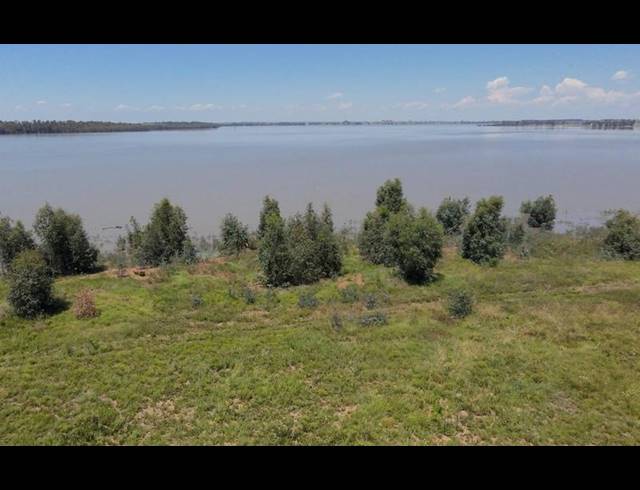 LAND FOR SALE IN VAAL MARINA